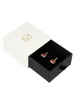 PB-2-B CAJA BLANCA COLGANTE Y PENDIENTES 73x69x39 Mm.