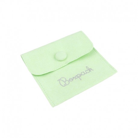 Bolsa microfibra color arena cierre de solapa y boton 79x79 Mm. M-502