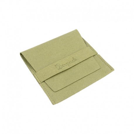 Bolsa microfibra caqui cierre de solapa y cinturon 79x79 Mm. M-402
