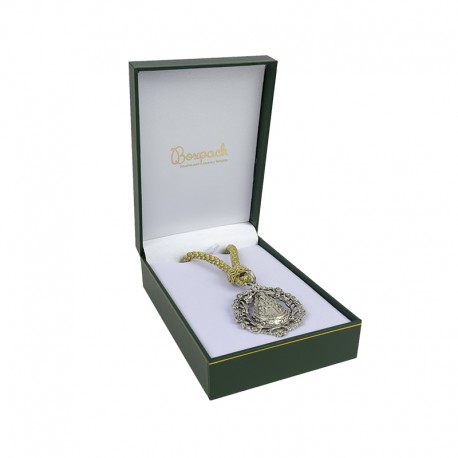 Estuche forrado de imitación piel para medalla con cordón color verde para joyería bisutería y joyas